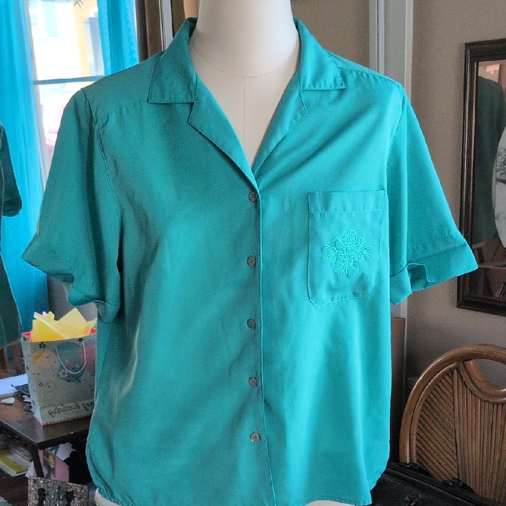 Vintage Teal Button-Down Women's Shirt